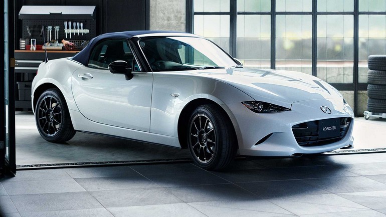 Δε «μασάει» από ηλεκτρισμό το νέο Mazda MX-5. Πισωκίνητο και βενζινοκίνητο
